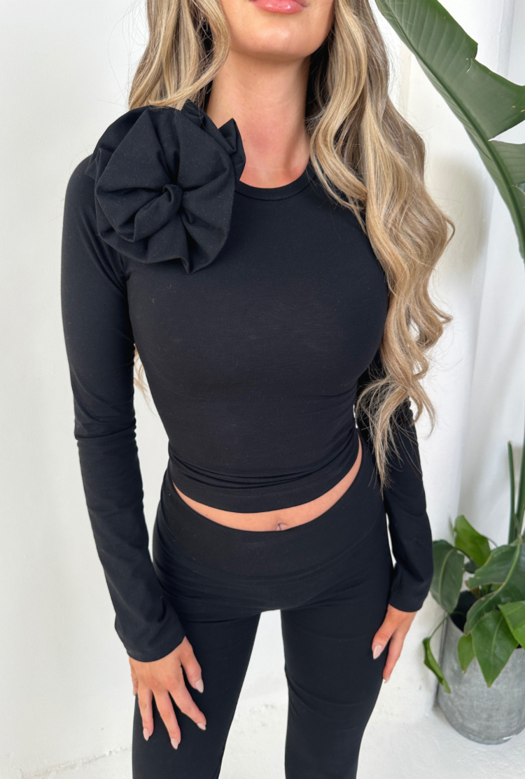 AMIE Long Sleeved Flower Tee in Black Jersey
